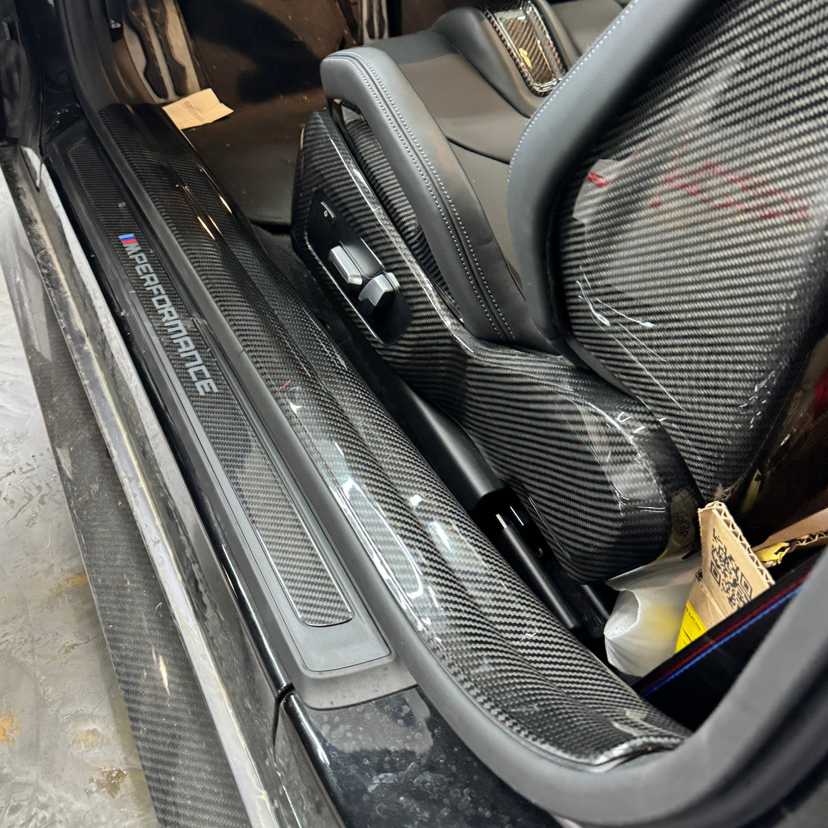 Carbonheld Carbon Einstiegsleisten – BMW M4 (G82/G83) / 4er (G22/G23) (Ausführung 2)