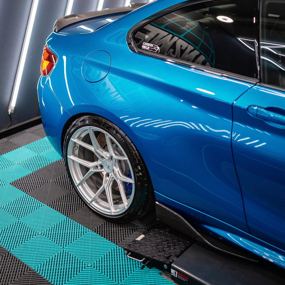 Carbonheld Carbon Side Flaps – BMW M2 (F87)