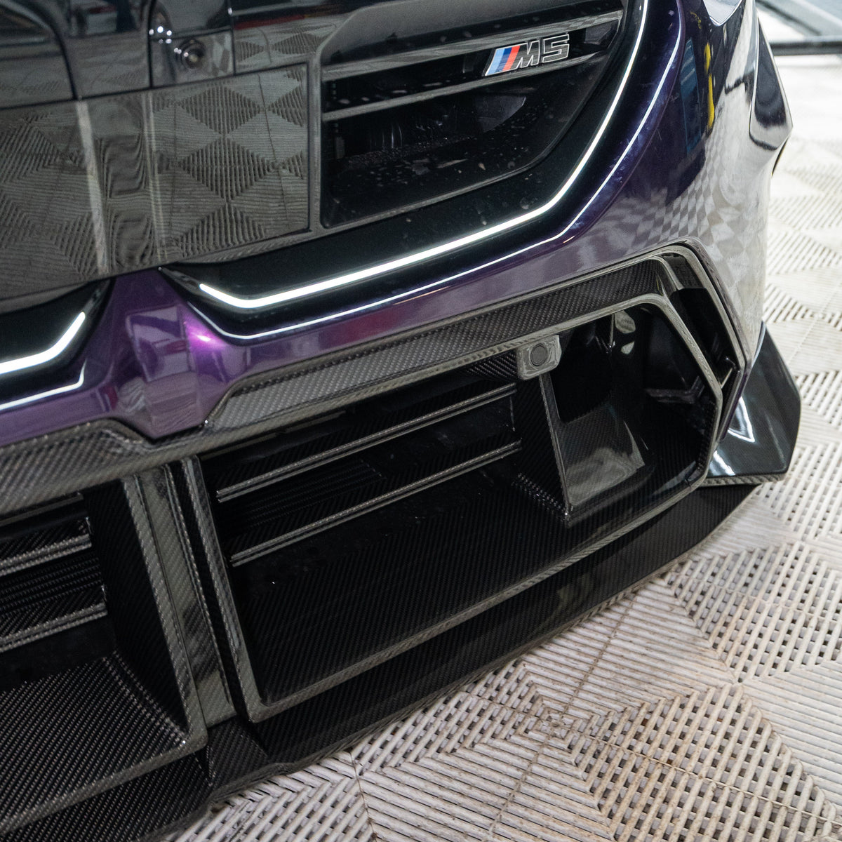 Carbonheld Carbon Lufteinlass vorne – BMW M5 (G90/G99)