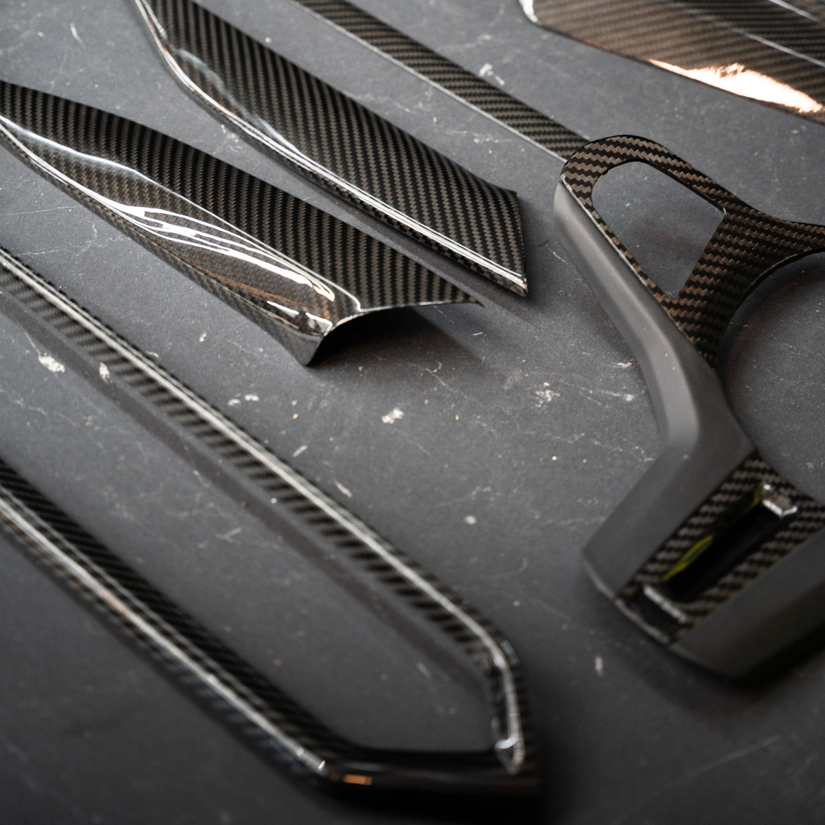 Carbonheld Carbon Lüftungsverkleidung – BMW M2 (G87) / M3 (G80/G81) / M4 (G82/G83)