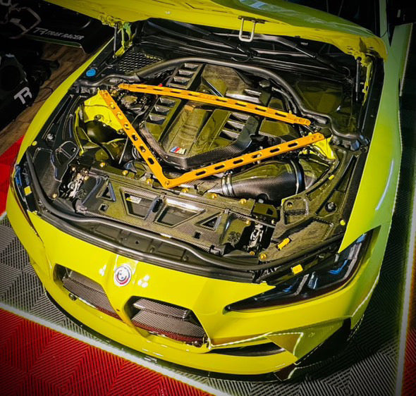 Carbonheld Carbon Motorabdeckung V2 – BMW M3 (G80/G81) / M4 (G82/G83)