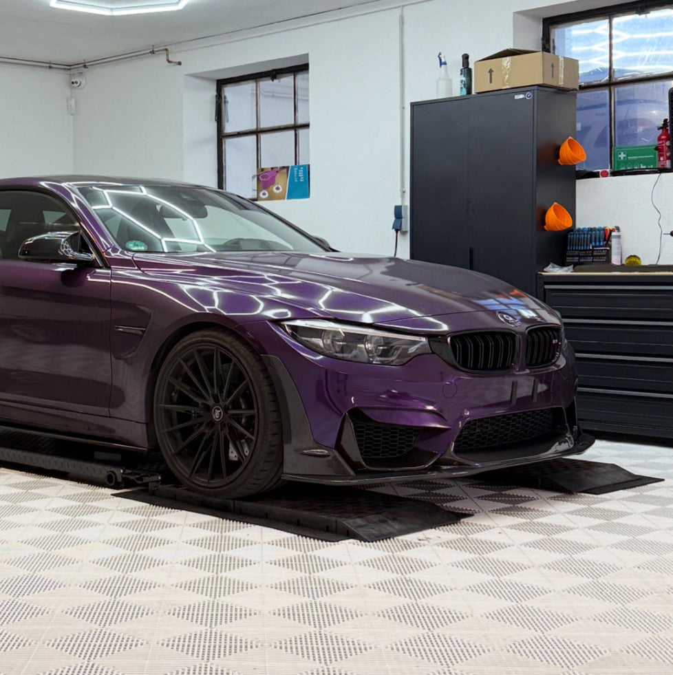 Carbonheld Carbon Seitenflaps Front – BMW M3 (F80) / M4 (F82/F83)