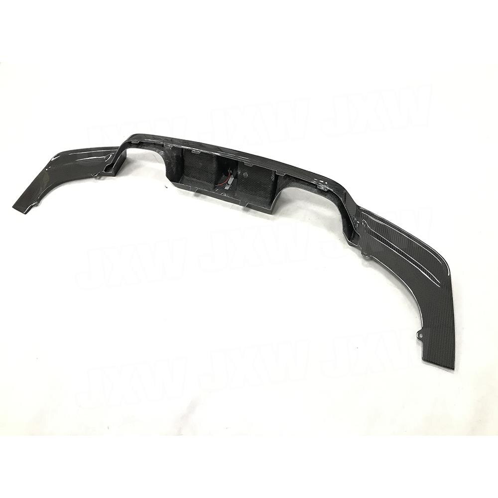 Carbonheld Carbon Diffusor (optional mit Leuchte) – BMW M3 (F80) / M4 (F82/F83)