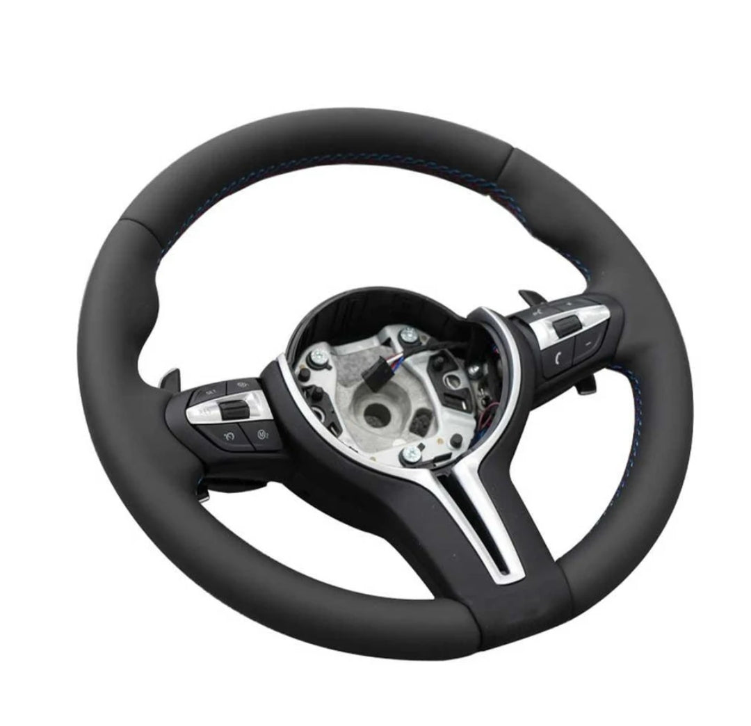 Carbonheld Carbon Lenkrad – BMW M5 / M6 und F-Serie (F10/F20/F22/F30/F32/F36/F06/F07)