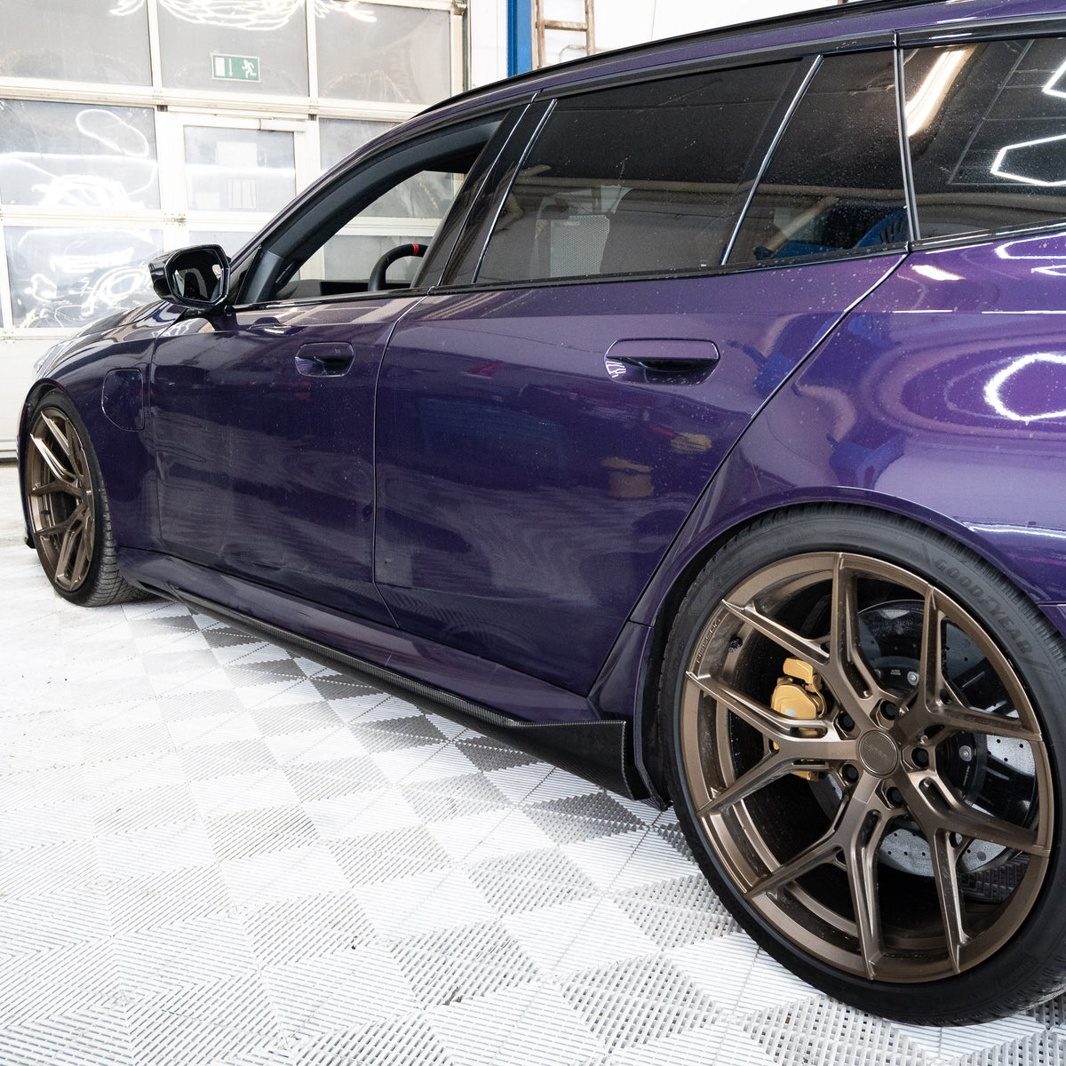 Carbonheld Carbon Seitenschweller V2 – BMW M5 (G90/G99)